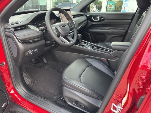 2025 Jeep Compass Limited photo 13
