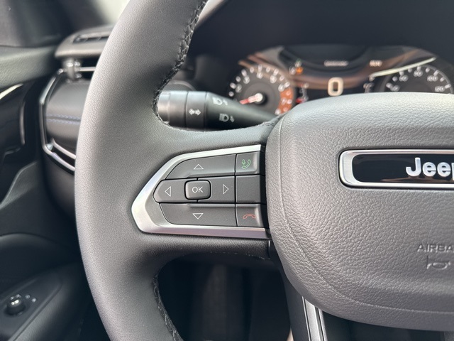 2025 Jeep Compass Limited photo 18
