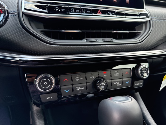 2025 Jeep Compass Limited photo 24