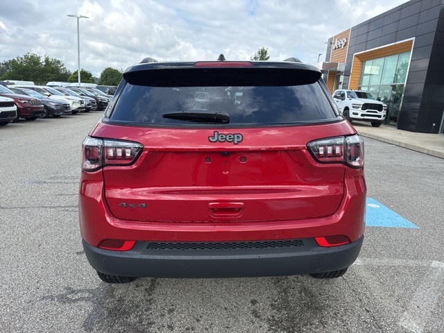 2025 Jeep Compass Limited photo 8