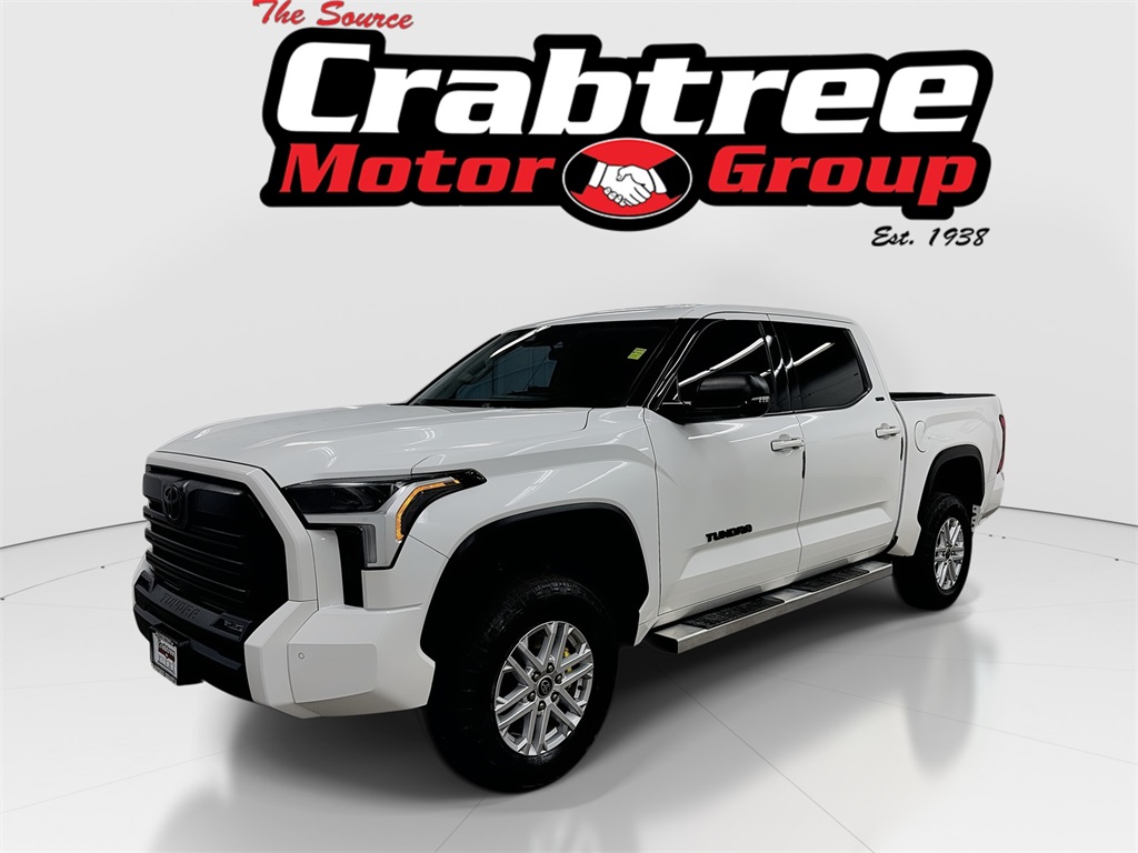 2022 Toyota Tundra SR5's photo