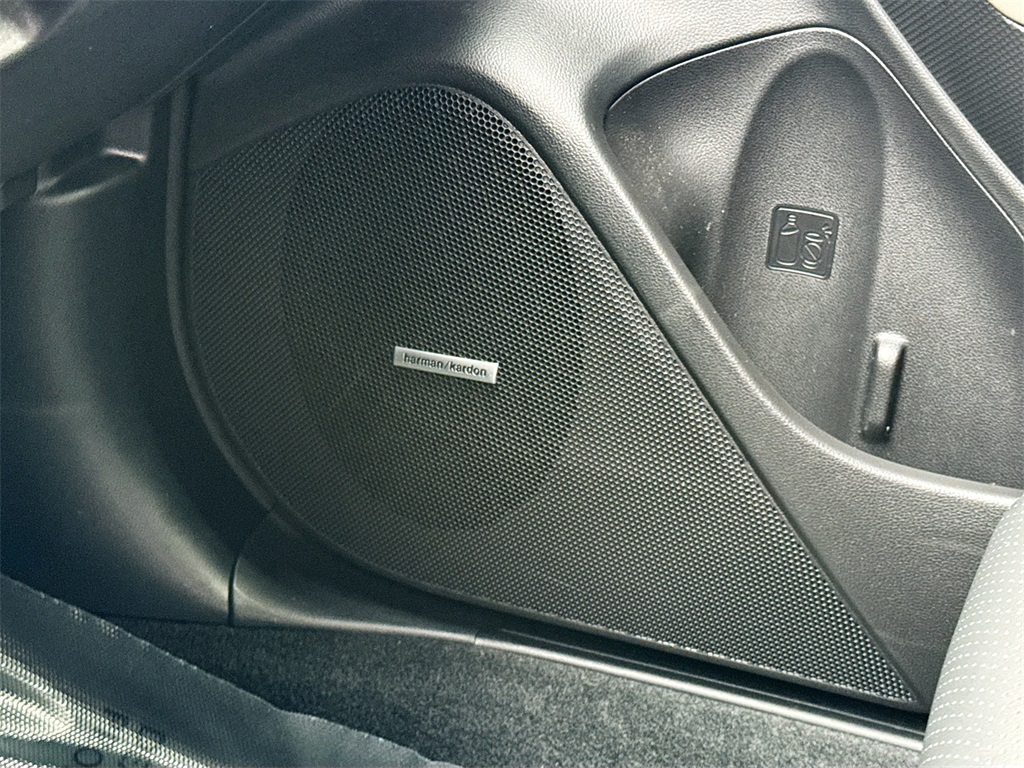 2024 Subaru Forester Limited photo 18