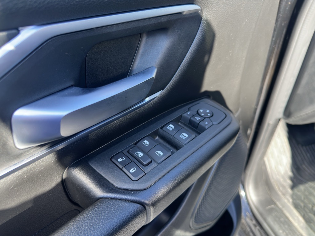 2025 Ram 1500 Big Horn Lone Star photo 4