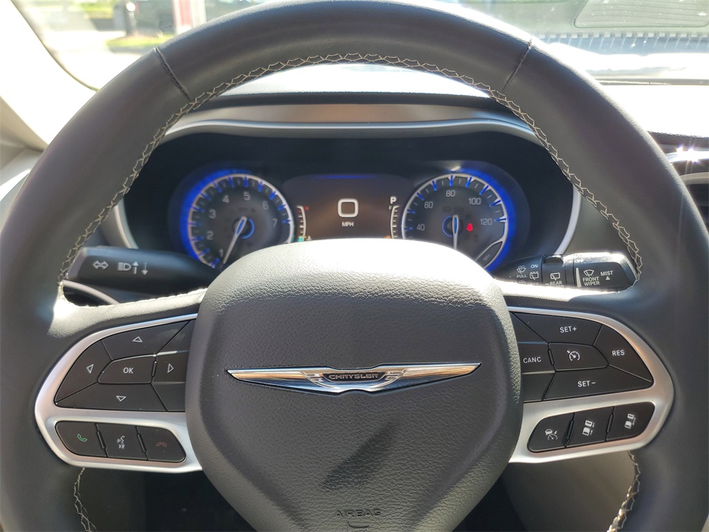 used 2023 Chrysler Pacifica car, priced at $24,995