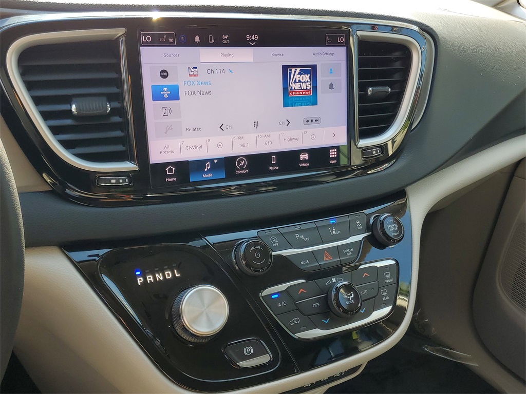 used 2023 Chrysler Pacifica car, priced at $24,995