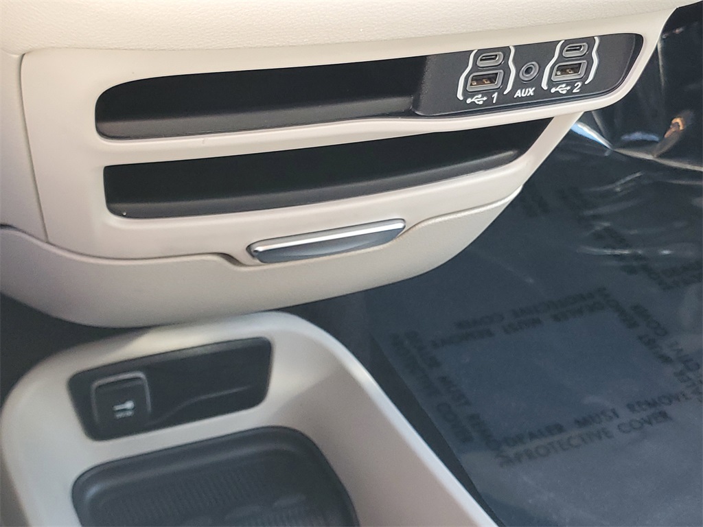 used 2023 Chrysler Pacifica car, priced at $24,995