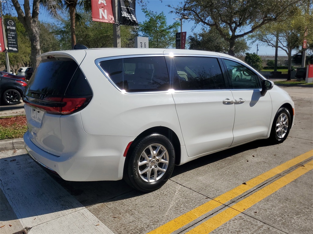 used 2023 Chrysler Pacifica car, priced at $24,995