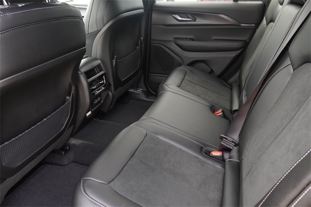 2025 Jeep Grand Cherokee Altitude X photo 10