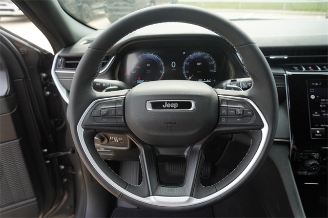 2025 Jeep Grand Cherokee Altitude X photo 24