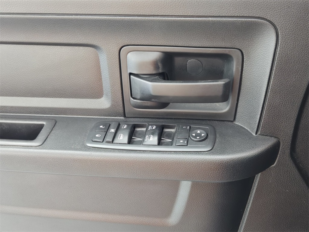 used 2019 Ram 1500 Classic car, priced at $22,988