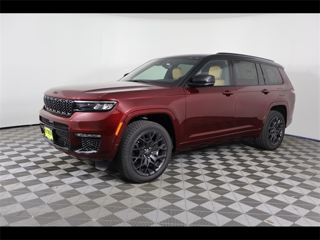 2025 Jeep Grand Cherokee L Summit's photo