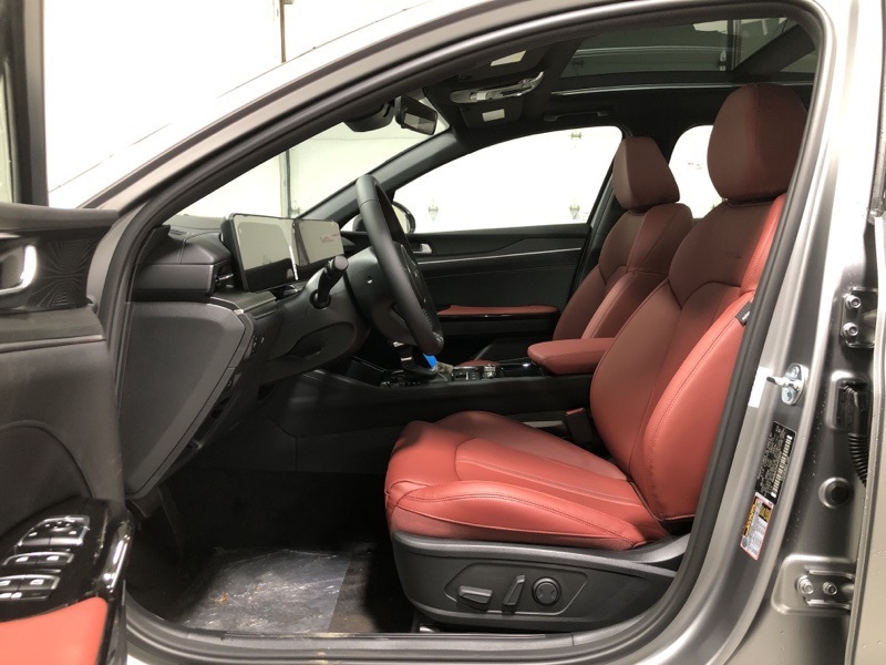 2026 Kia K5 GT-Line photo 21