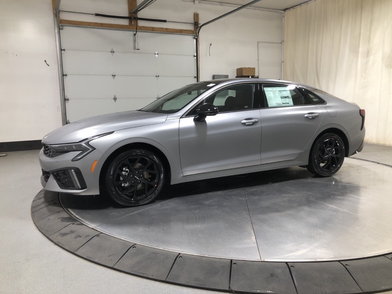 2026 Kia K5 GT-Line photo 4