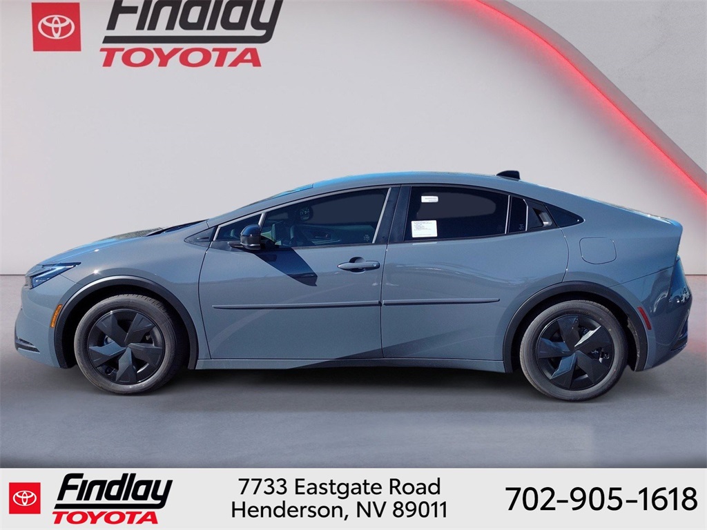 2026 Toyota Prius Plug-in Hybrid SE photo 2