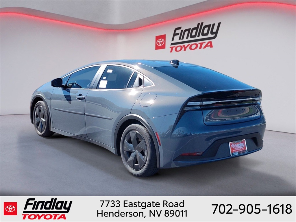 2026 Toyota Prius Plug-in Hybrid SE photo 3