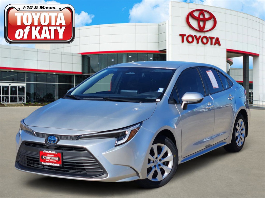 2025 Toyota Corolla LE's photo