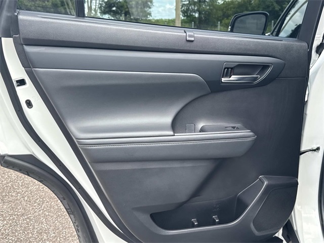 2022 Toyota Highlander XSE photo 12