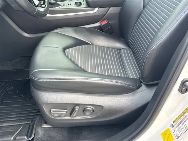 2022 Toyota Highlander XSE photo 18