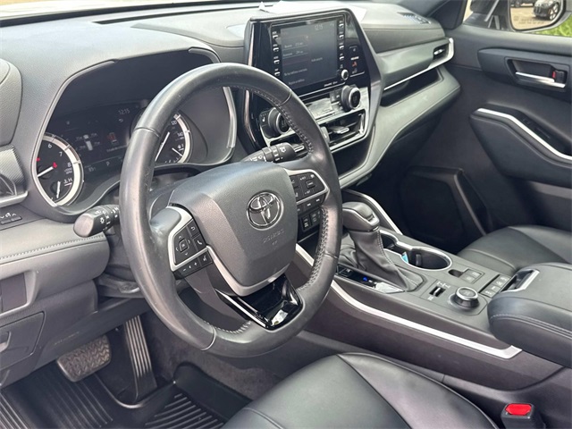2022 Toyota Highlander XSE photo 31
