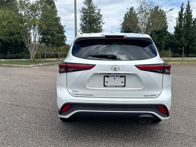 2022 Toyota Highlander XSE photo 4