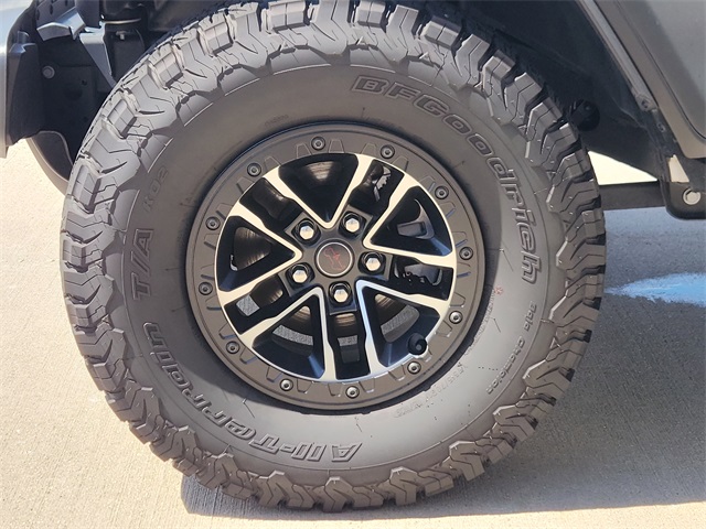 2024 Jeep Wrangler Rubicon photo 9