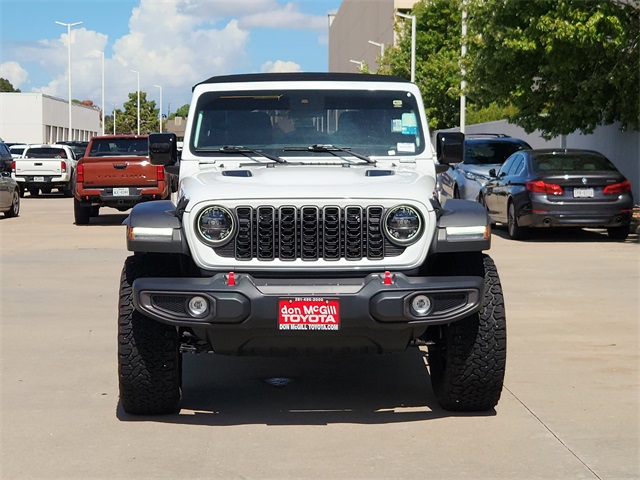 2024 Jeep Wrangler Rubicon photo 2