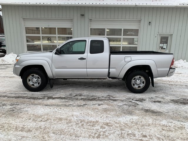 Used 2013 Toyota Tacoma Truck
