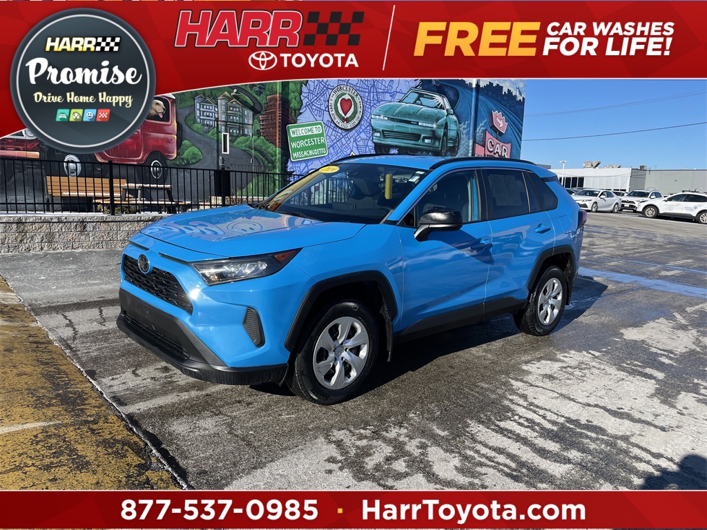 2019 Toyota RAV4 LE's photo