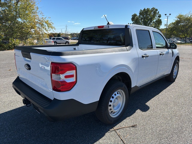 2025 Ford Maverick XL photo 2