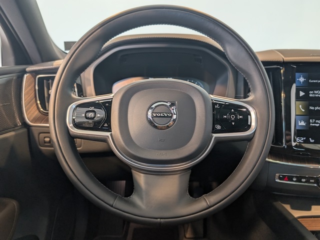 2021 Volvo XC60 T5 Inscription photo 14