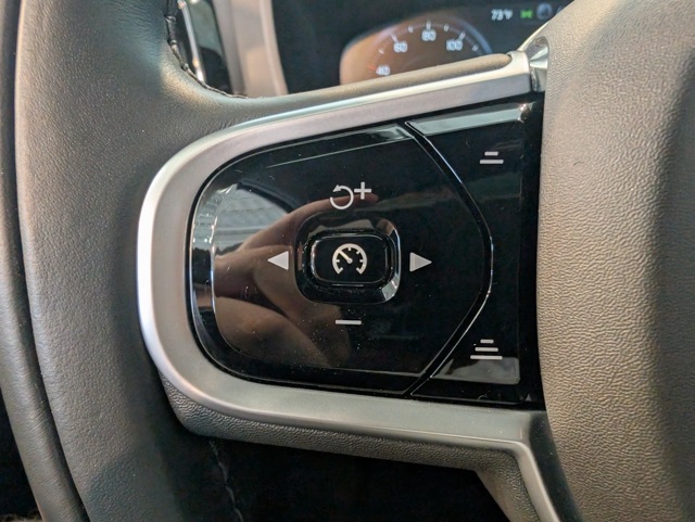 2021 Volvo XC60 T5 Inscription photo 16