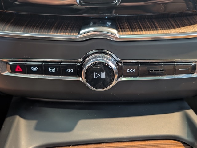 2021 Volvo XC60 T5 Inscription photo 20