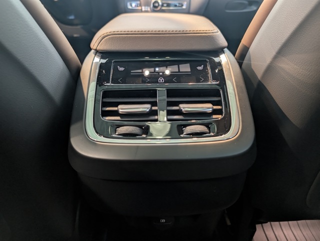 2021 Volvo XC60 T5 Inscription photo 25