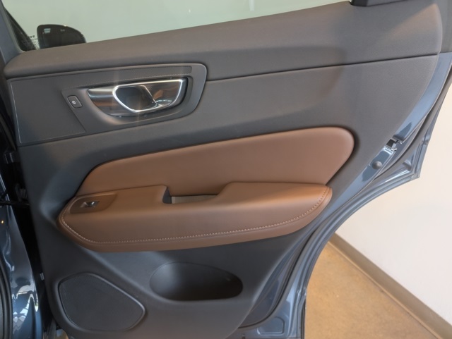 2021 Volvo XC60 T5 Inscription photo 26