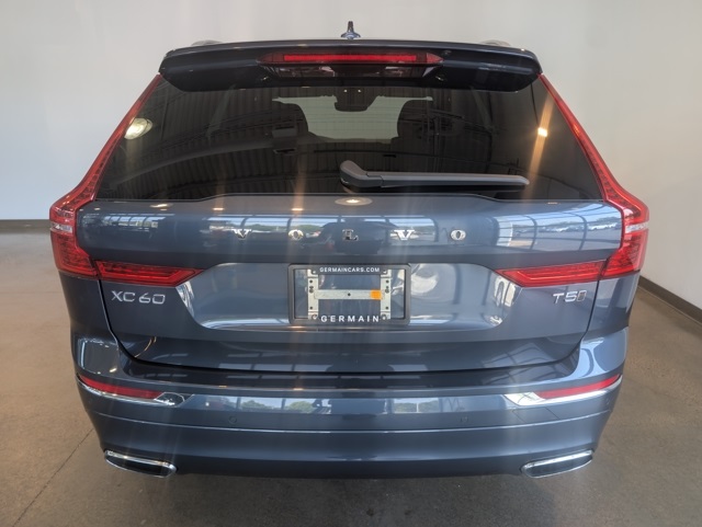 2021 Volvo XC60 T5 Inscription photo 2