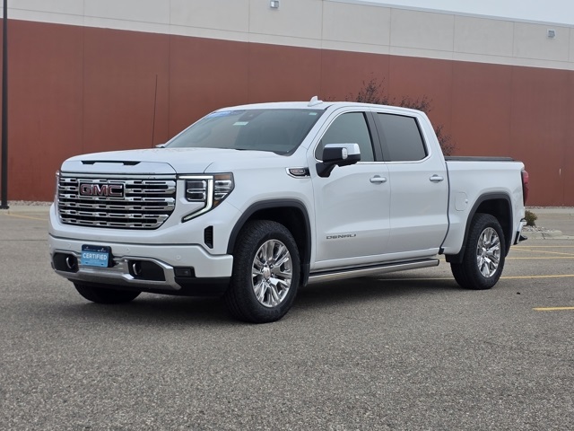 2023 GMC Sierra 1500 4WD Crew Cab Short Box Denali