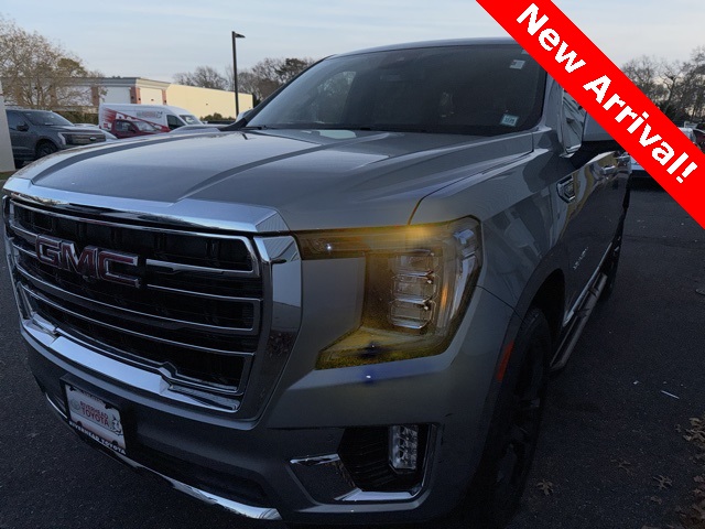 2024 GMC Yukon SLT's photo