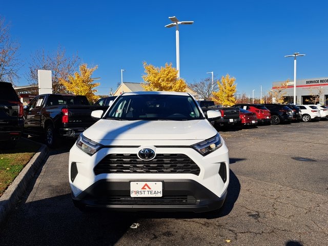 2025 Toyota RAV4 LE photo 3