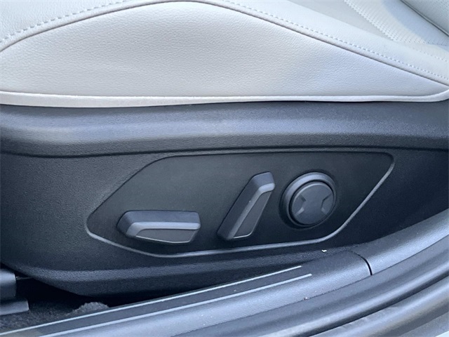 new 2026 Hyundai Elantra Hybrid car, priced at $30,955