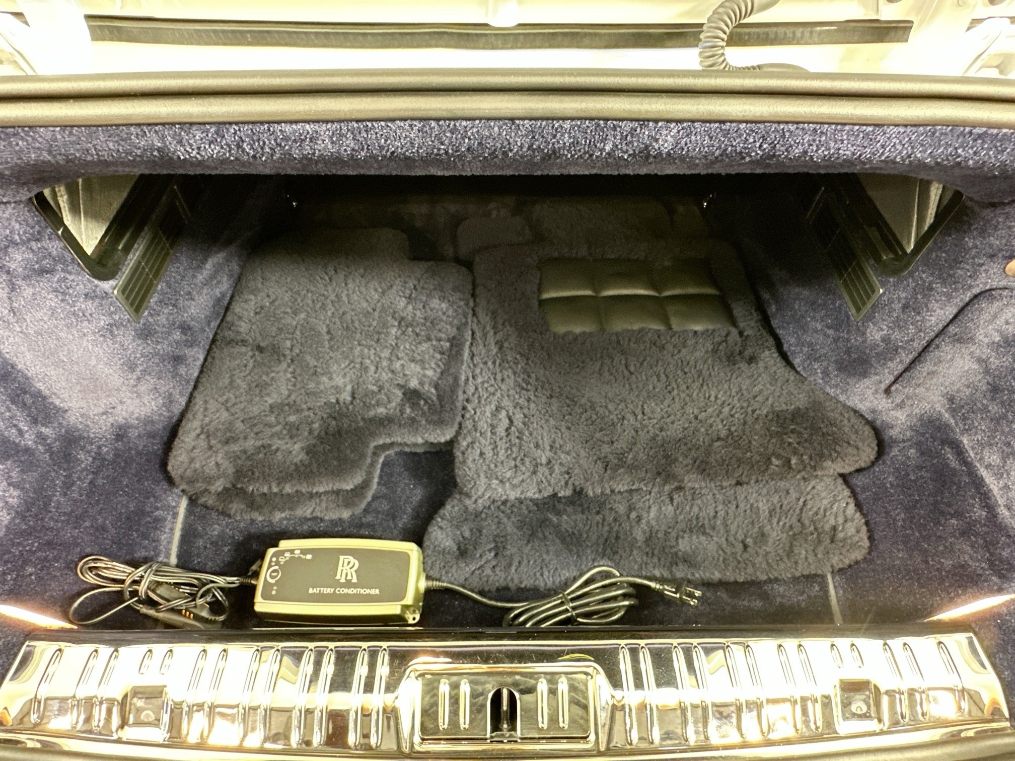 used 2018 Rolls-Royce Dawn car, priced at $284,995