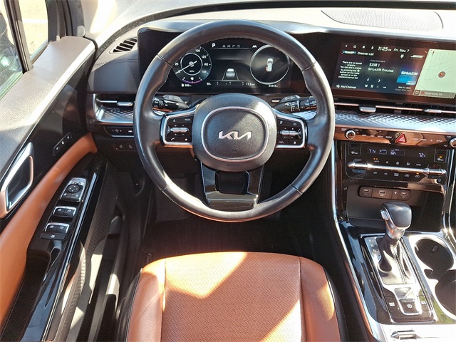 used 2024 Kia Carnival car, priced at $36,334