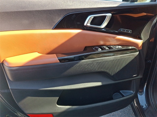 used 2024 Kia Carnival car, priced at $36,334