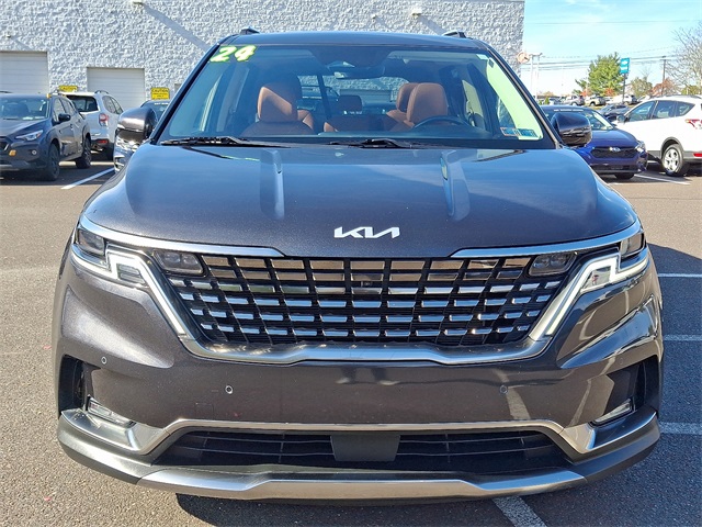 used 2024 Kia Carnival car, priced at $36,334