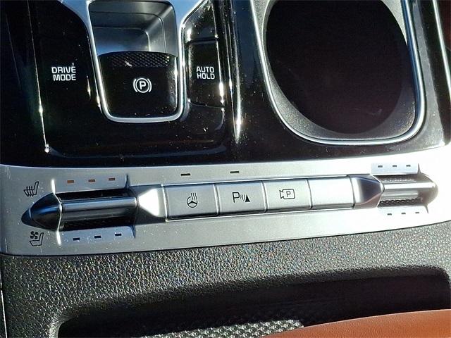 used 2024 Kia Carnival car, priced at $36,334