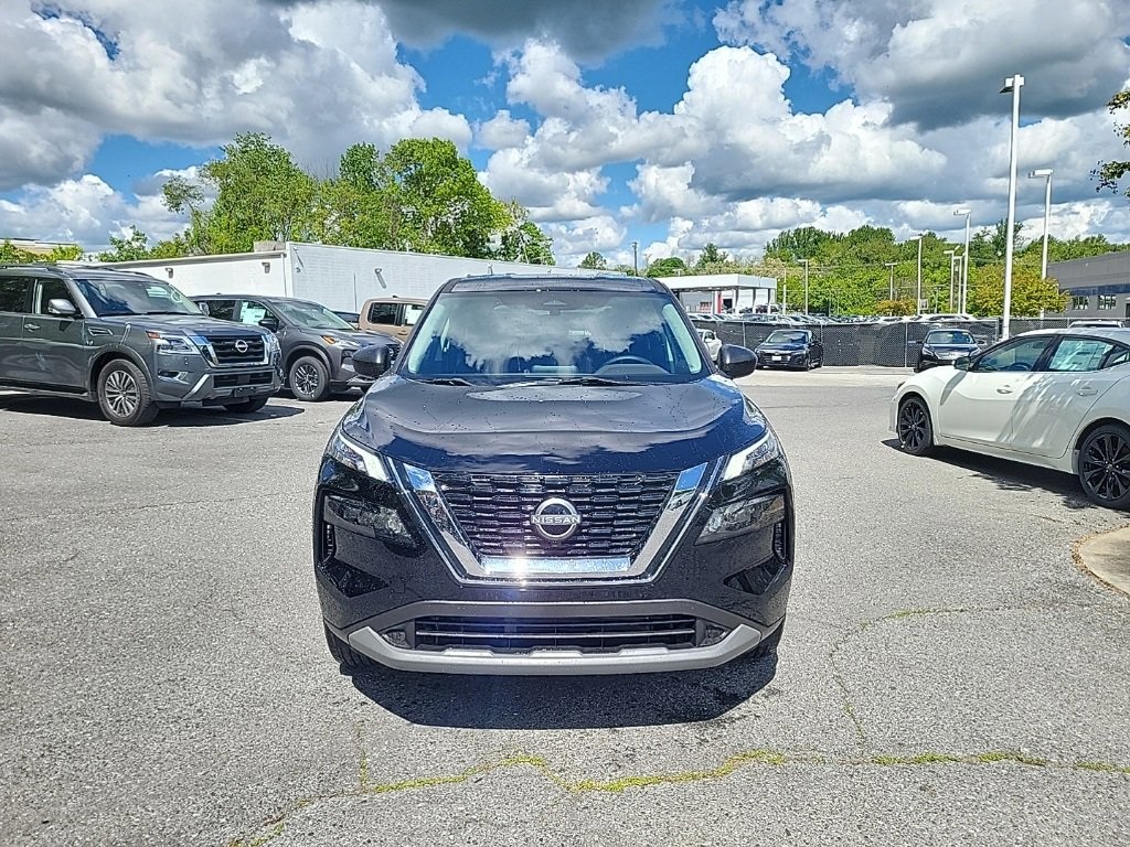 2023 Nissan Rogue S's photo