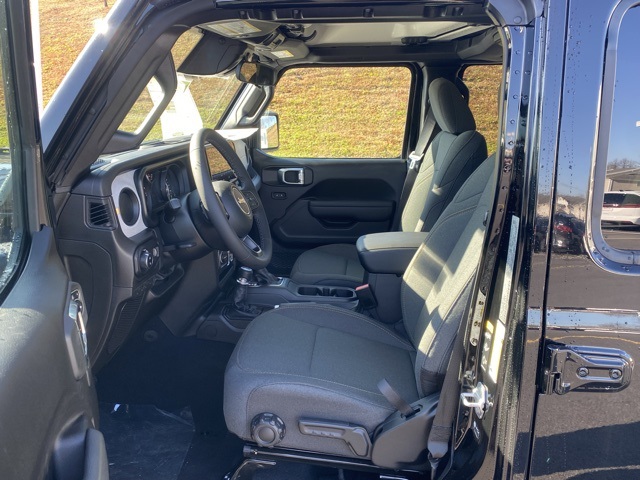 new 2026 Jeep Gladiator car, priced at $42,703