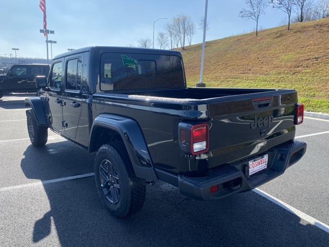 new 2026 Jeep Gladiator car, priced at $42,703