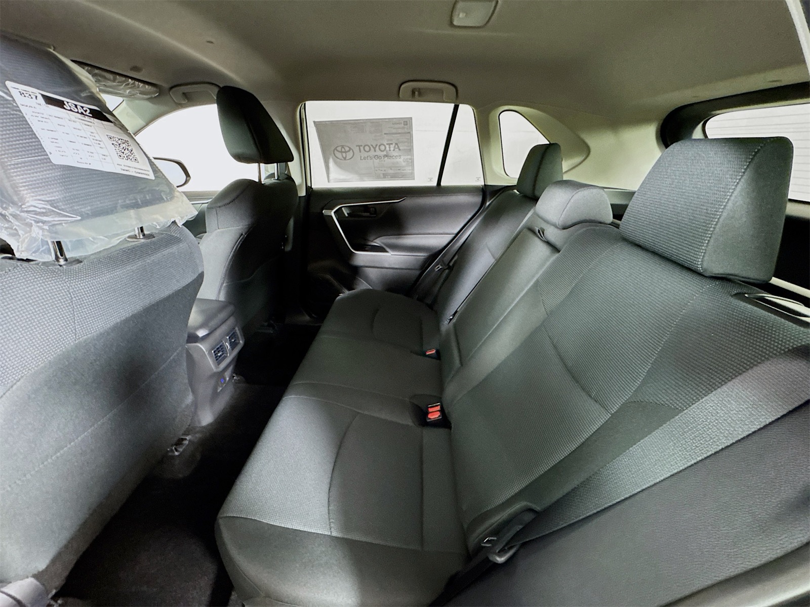 2025 Toyota RAV4 LE photo 11
