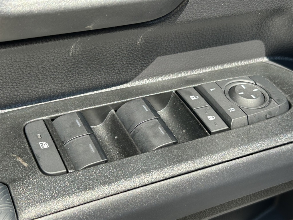 2025 Toyota 4Runner SR5 photo 15