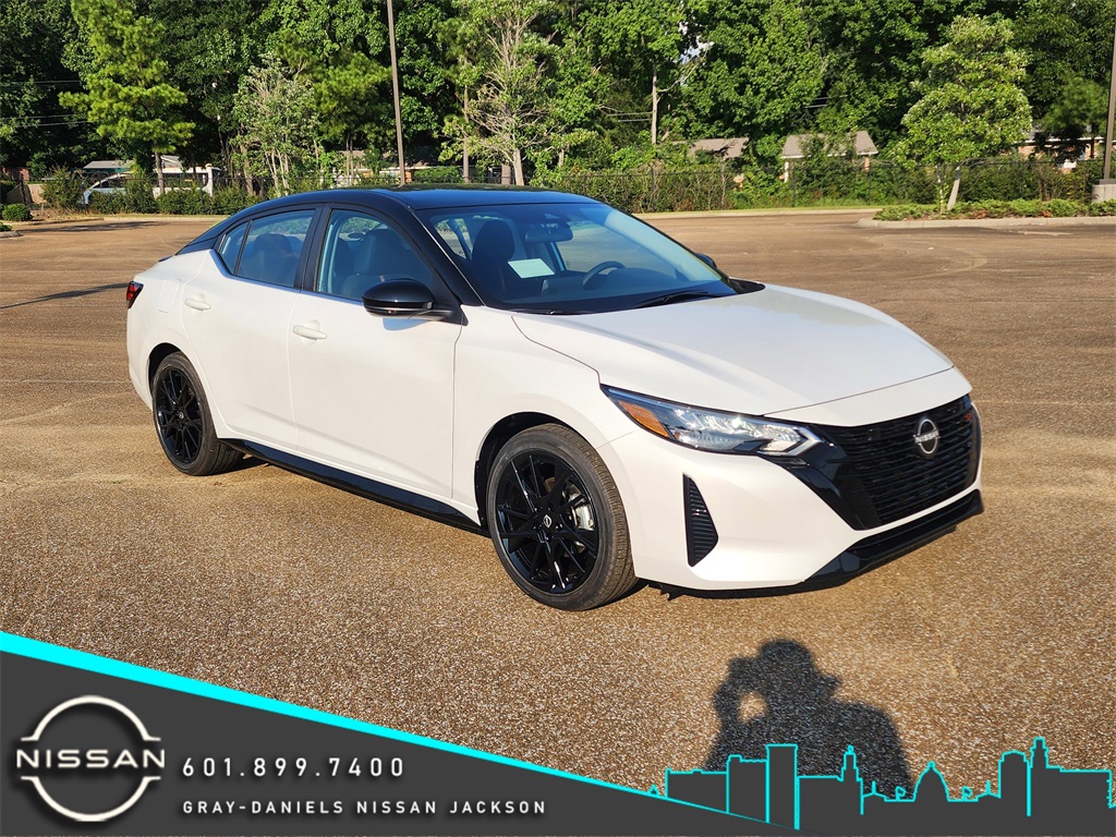 2025 Nissan Sentra SR's photo